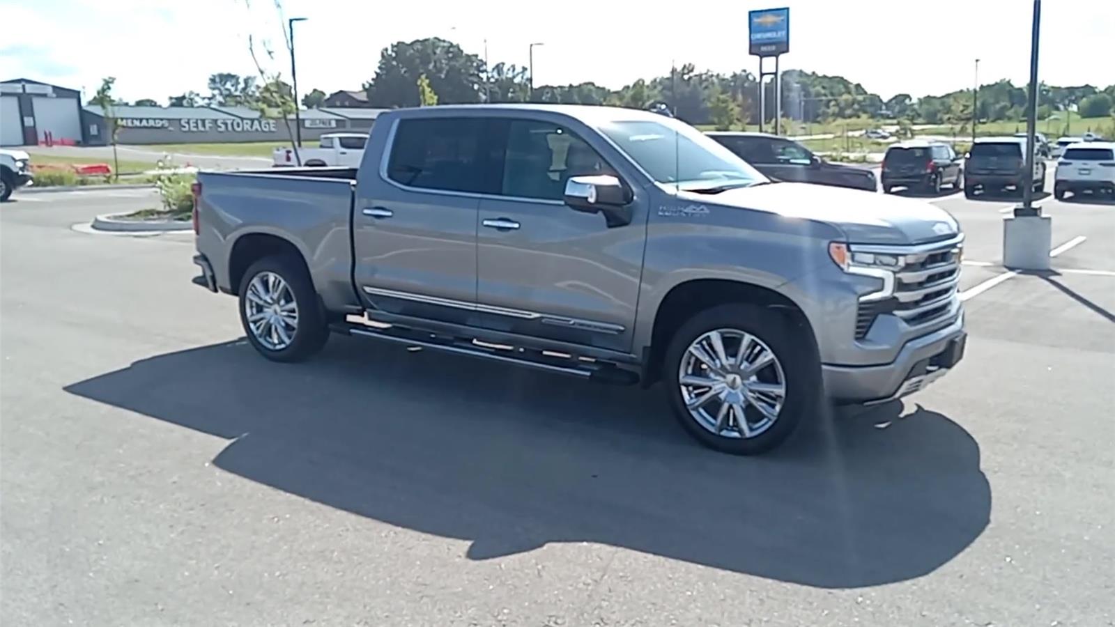 2026 Chevrolet Silverado 1500 High Country photo 2