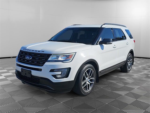 2017 Ford Explorer XLT's photo