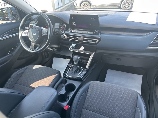 2022 Kia Seltos Nightfall Edition photo 11
