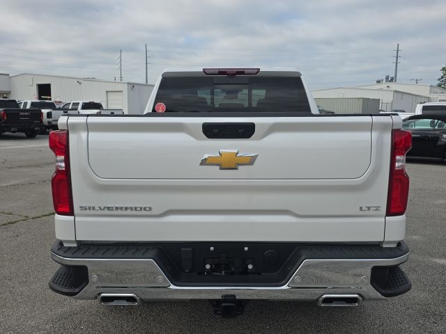 2024 Chevrolet Silverado 1500 LTZ photo 4