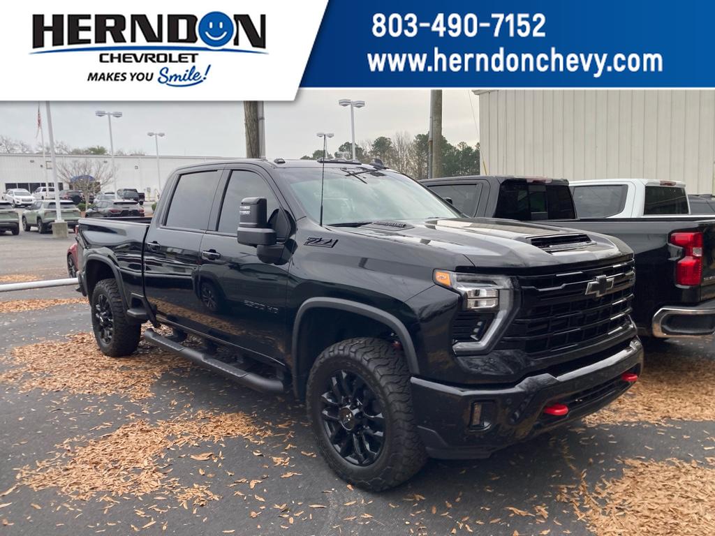 2025 Chevrolet Silverado HD LTZ's photo
