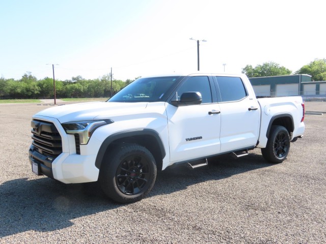Pre-Owned 2023 Toyota Tundra 4WD SR5