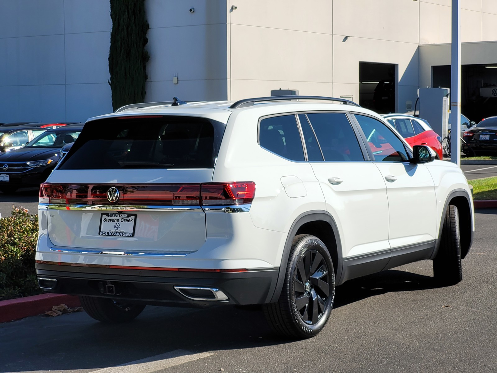 2024 Volkswagen Atlas SE Technology photo 4