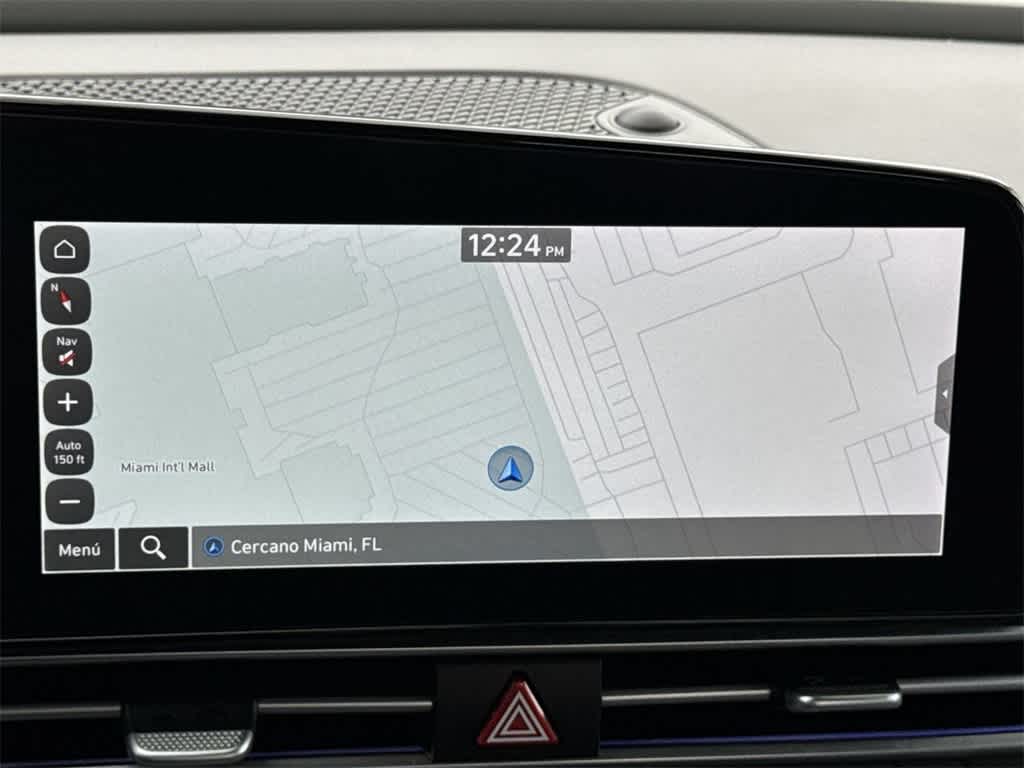 2024 Hyundai Elantra SEL photo 17