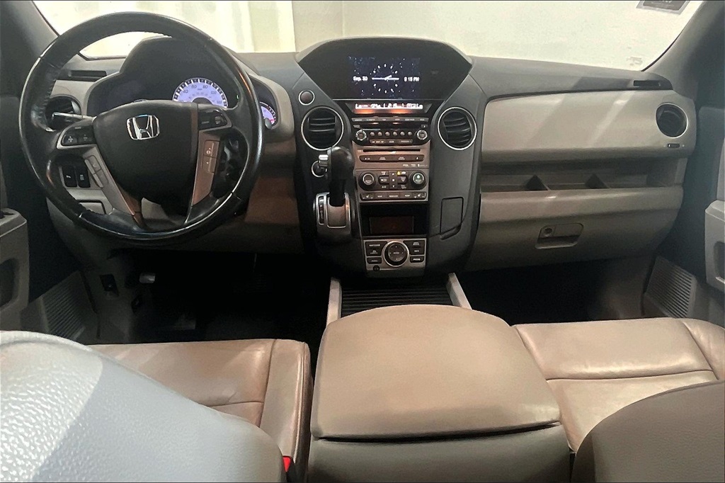 2013 Honda Pilot Touring photo 13