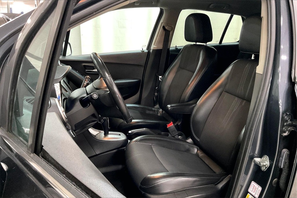 2016 CHEVROLET TRAX - Image 23