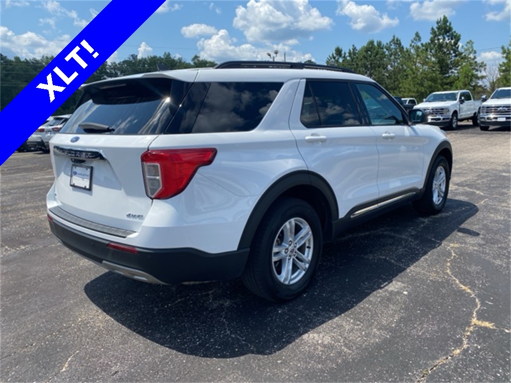 2024 Ford Explorer XLT photo 15