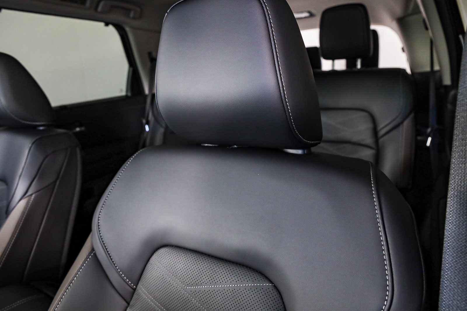 2025 Nissan Pathfinder Platinum photo 27