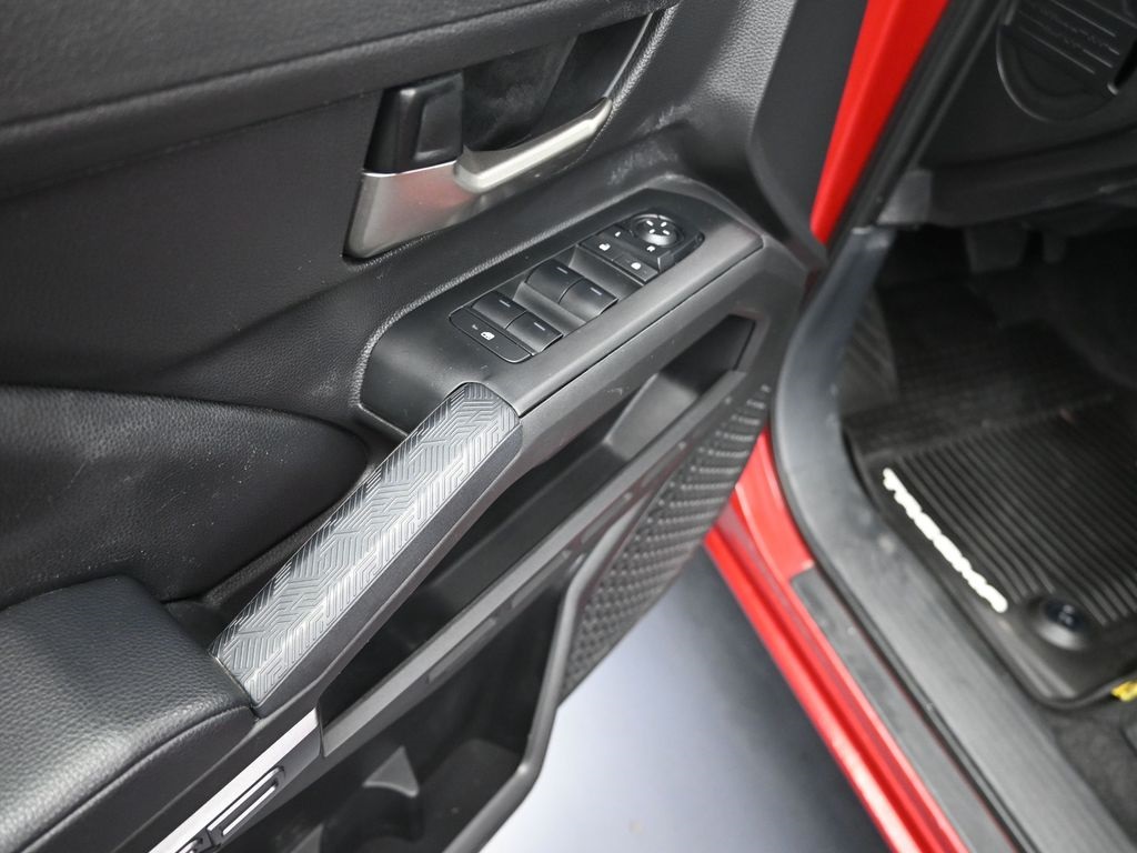 2024 Toyota Tacoma TRD Off-Road photo 9