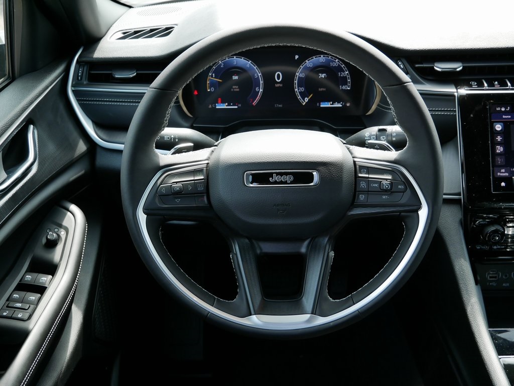 2025 Jeep Grand Cherokee Altitude X photo 12