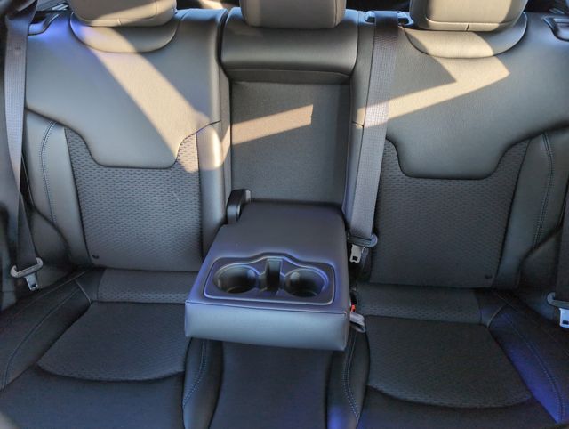 2025 Jeep Compass Latitude photo 21