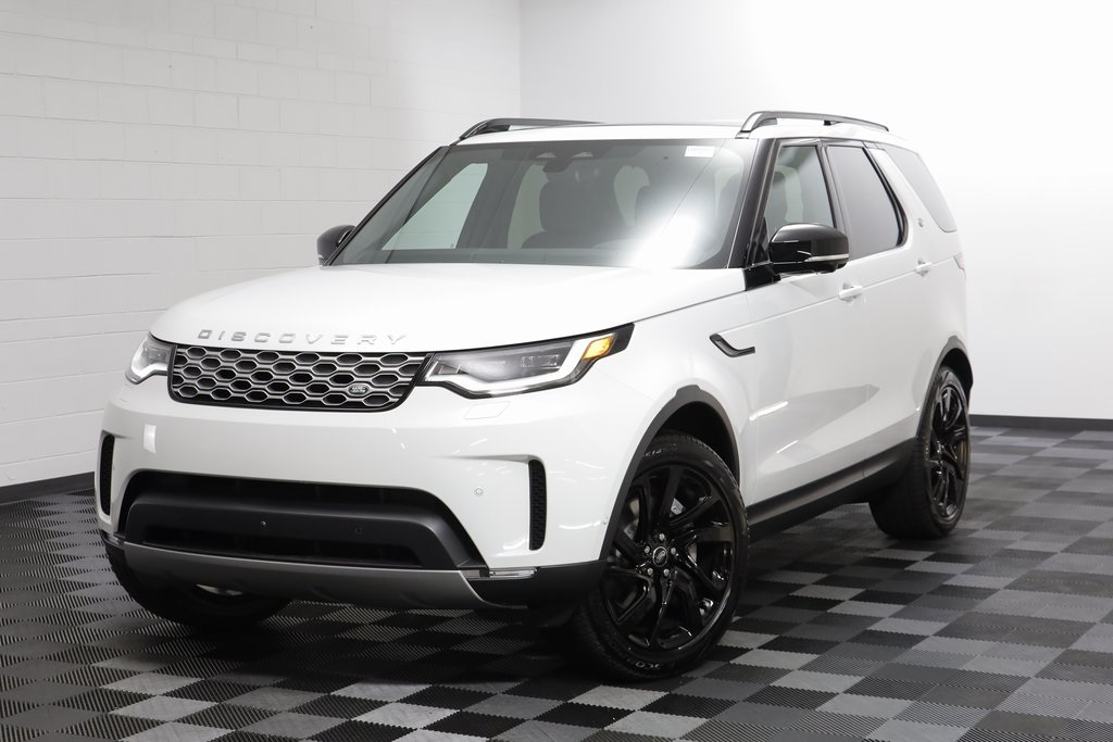 2025 Land Rover Discovery S's photo