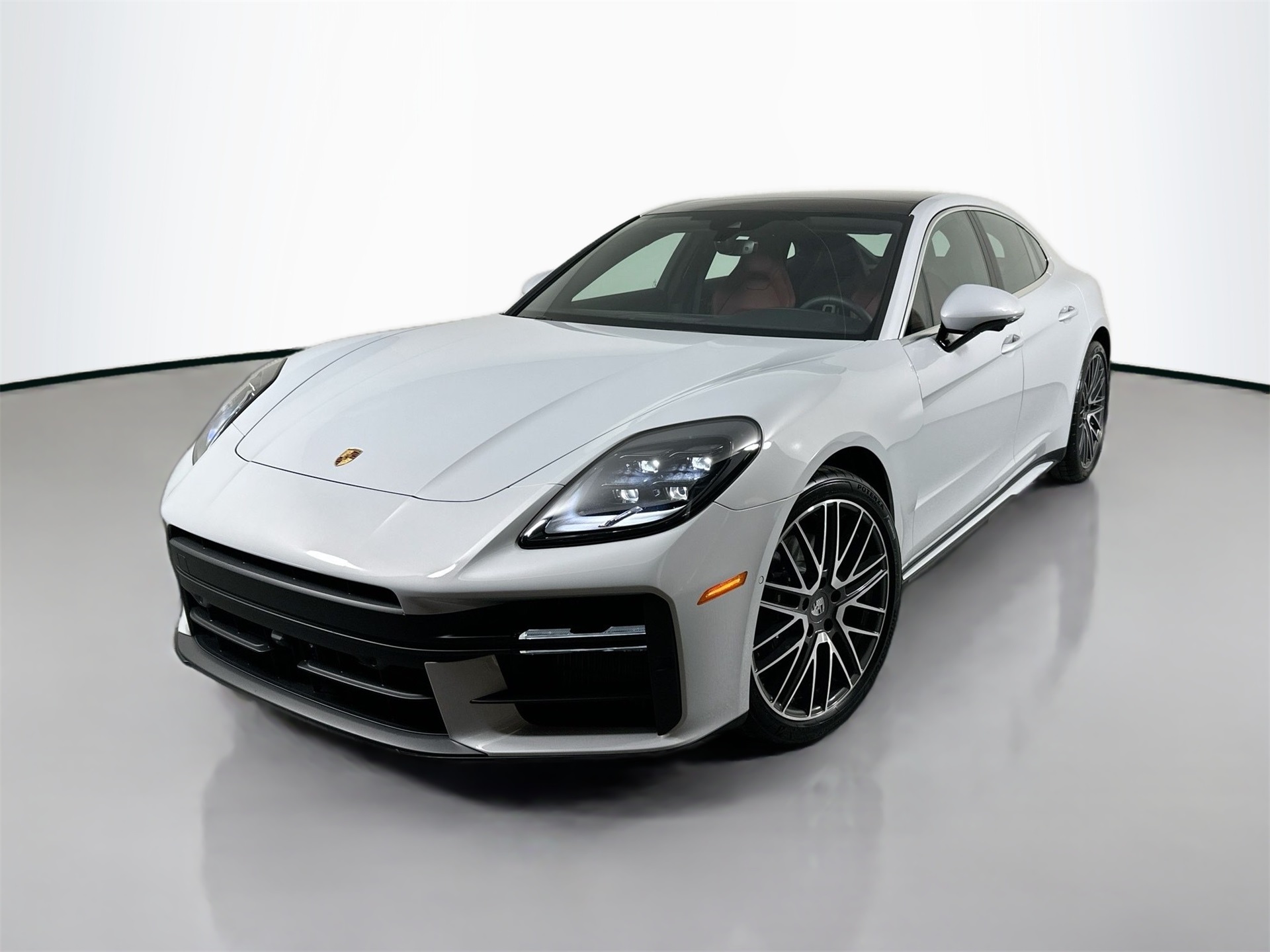 2026 Porsche Panamera Base's photo