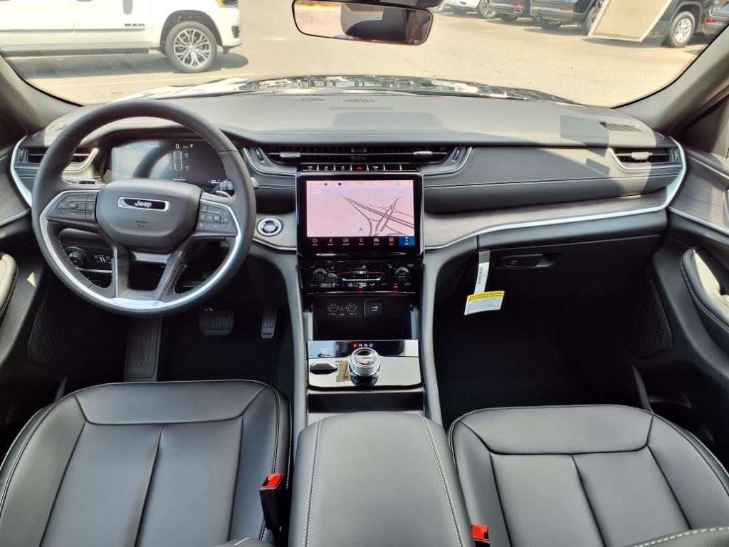2025 Jeep Grand Cherokee Limited photo 20