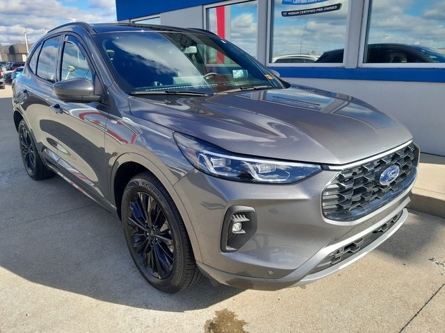 2025 Ford Escape ST-Line Elite photo 3