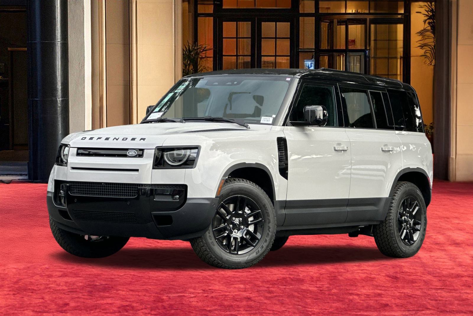 2026 Land Rover Defender S's photo