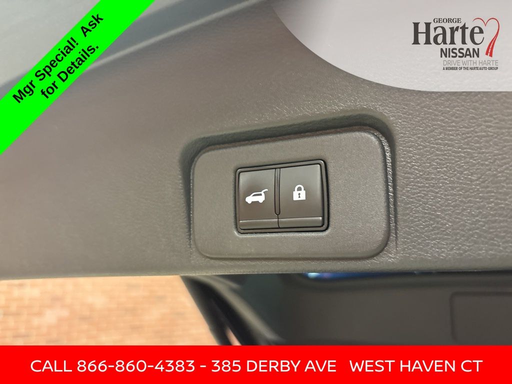 2023 Nissan Rogue Platinum photo 23