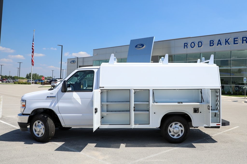 2025 Ford E-350 Base photo 24