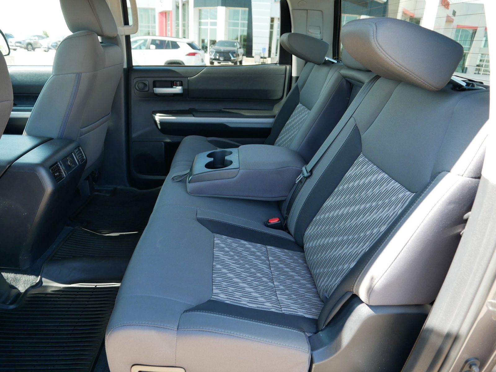 2018 Toyota Tundra SR5 photo 14