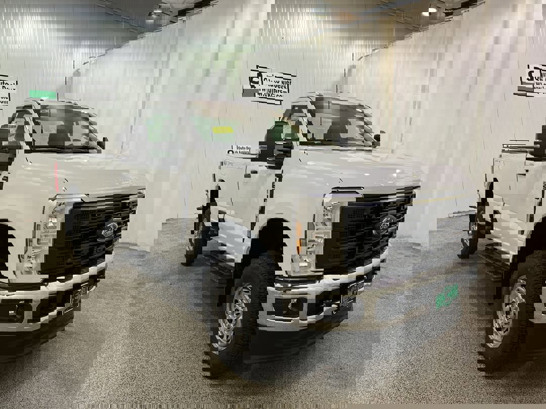 2026 Ford F-250 Super Duty XL's photo