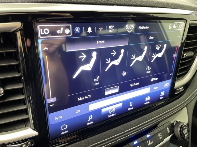 2025 Chrysler Pacifica photo 27