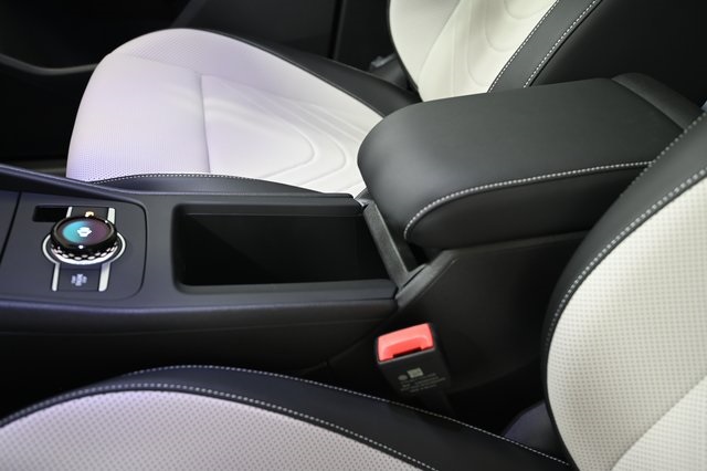 2025 Volkswagen Tiguan SE photo 21