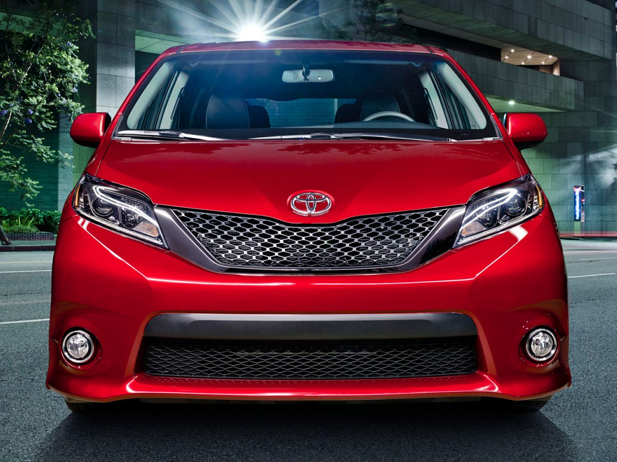 2016 Toyota Sienna SE Premium's photo