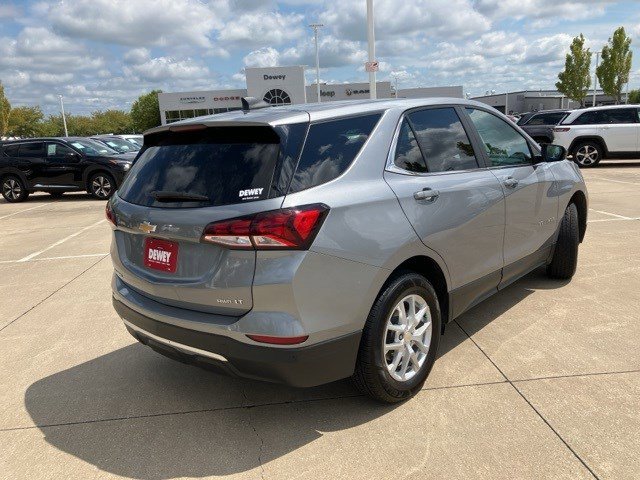2023 Chevrolet Equinox LT photo 3