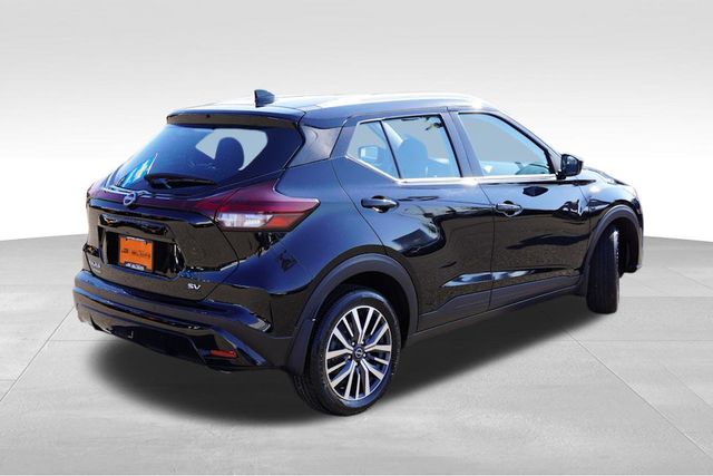 2023 Nissan Kicks SV photo 4