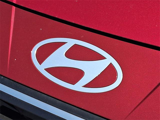 2025 Hyundai Elantra SEL Sport photo 3