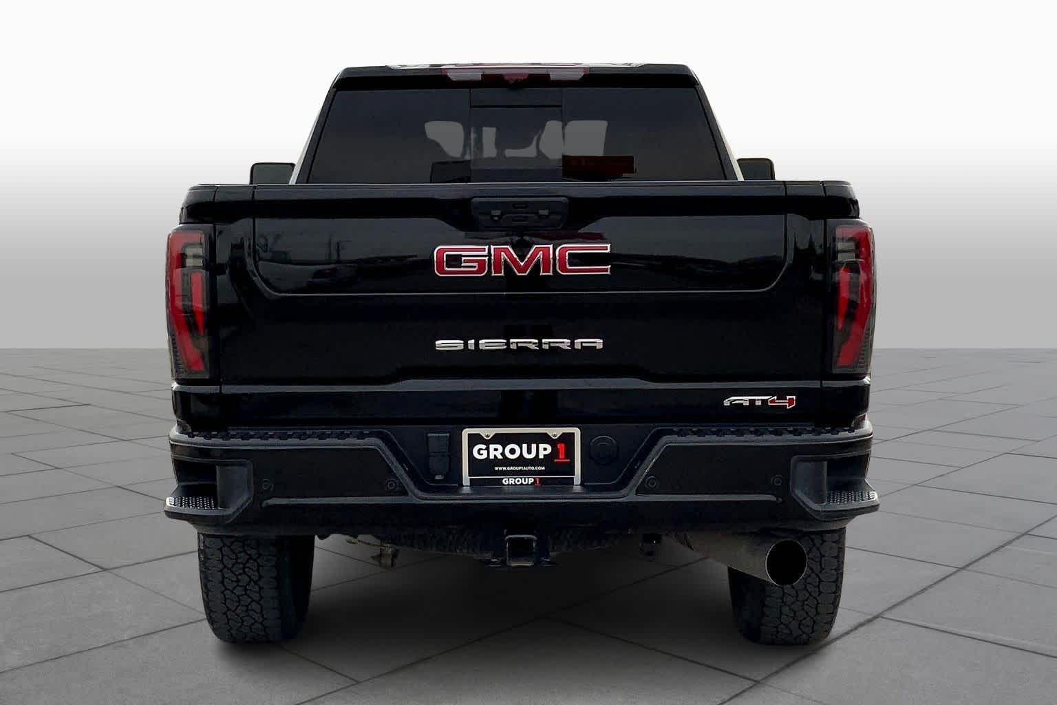 2024 Gmc Sierra HD AT4 photo 4