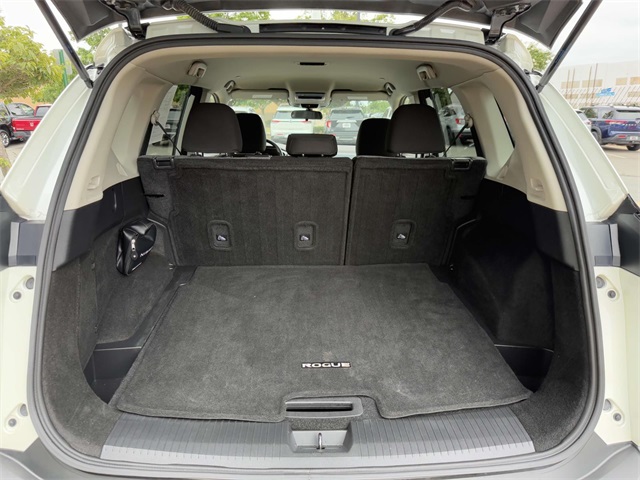 2023 Nissan Rogue SV photo 29