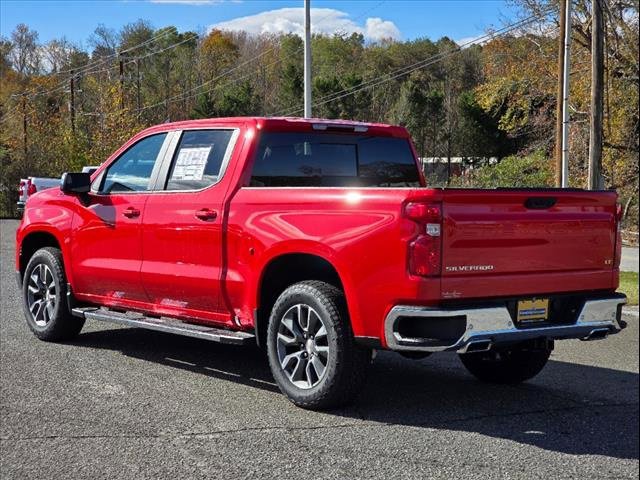 2025 Chevrolet Silverado 1500 LT photo 17