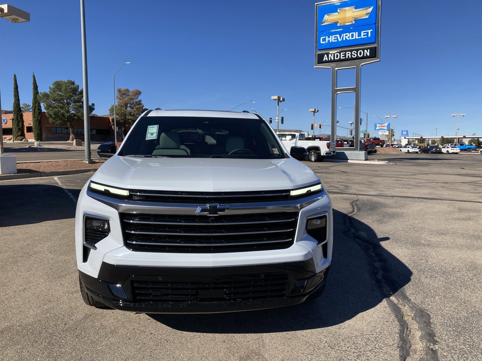 2026 Chevrolet Traverse High Country photo 2