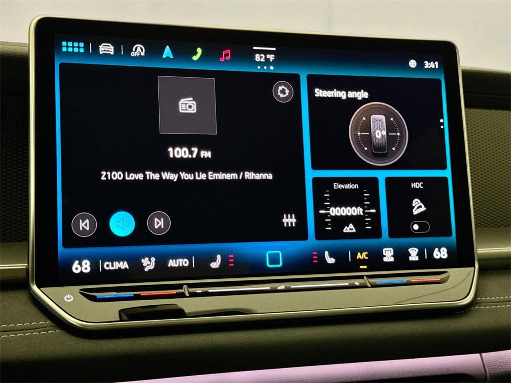 2025 Volkswagen Tiguan SE R-Line Black photo 25