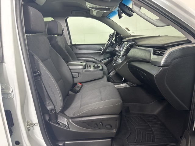 2019 Chevrolet Suburban LS photo 4