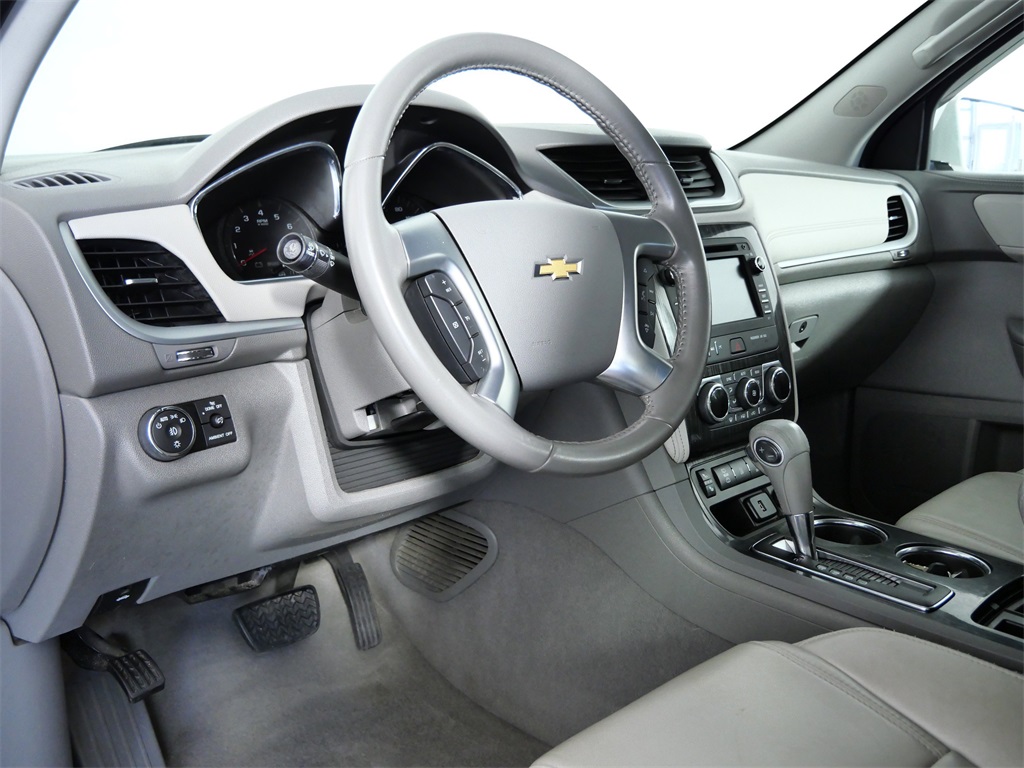 2015 Chevrolet Traverse 2LT photo 14