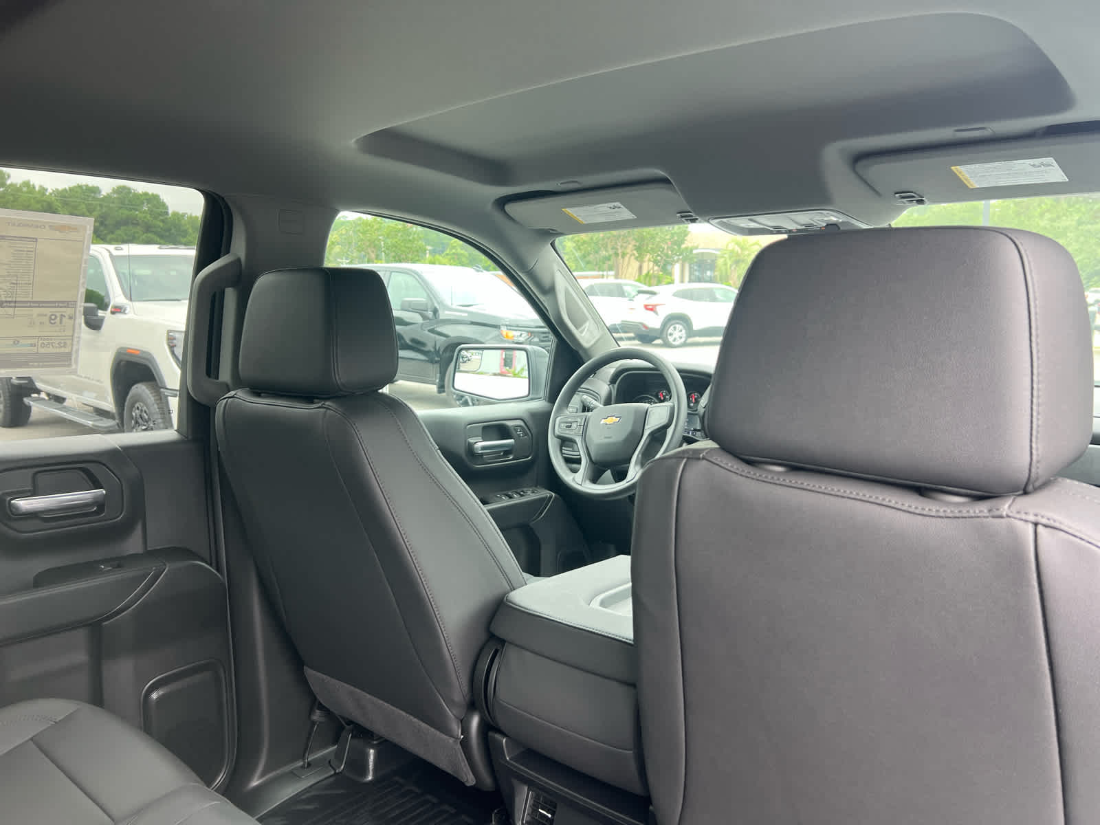 2025 Chevrolet Silverado 1500 photo 11