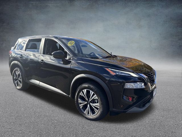 2022 Nissan Rogue SV photo 2