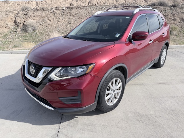 2020 Nissan Rogue SV's photo