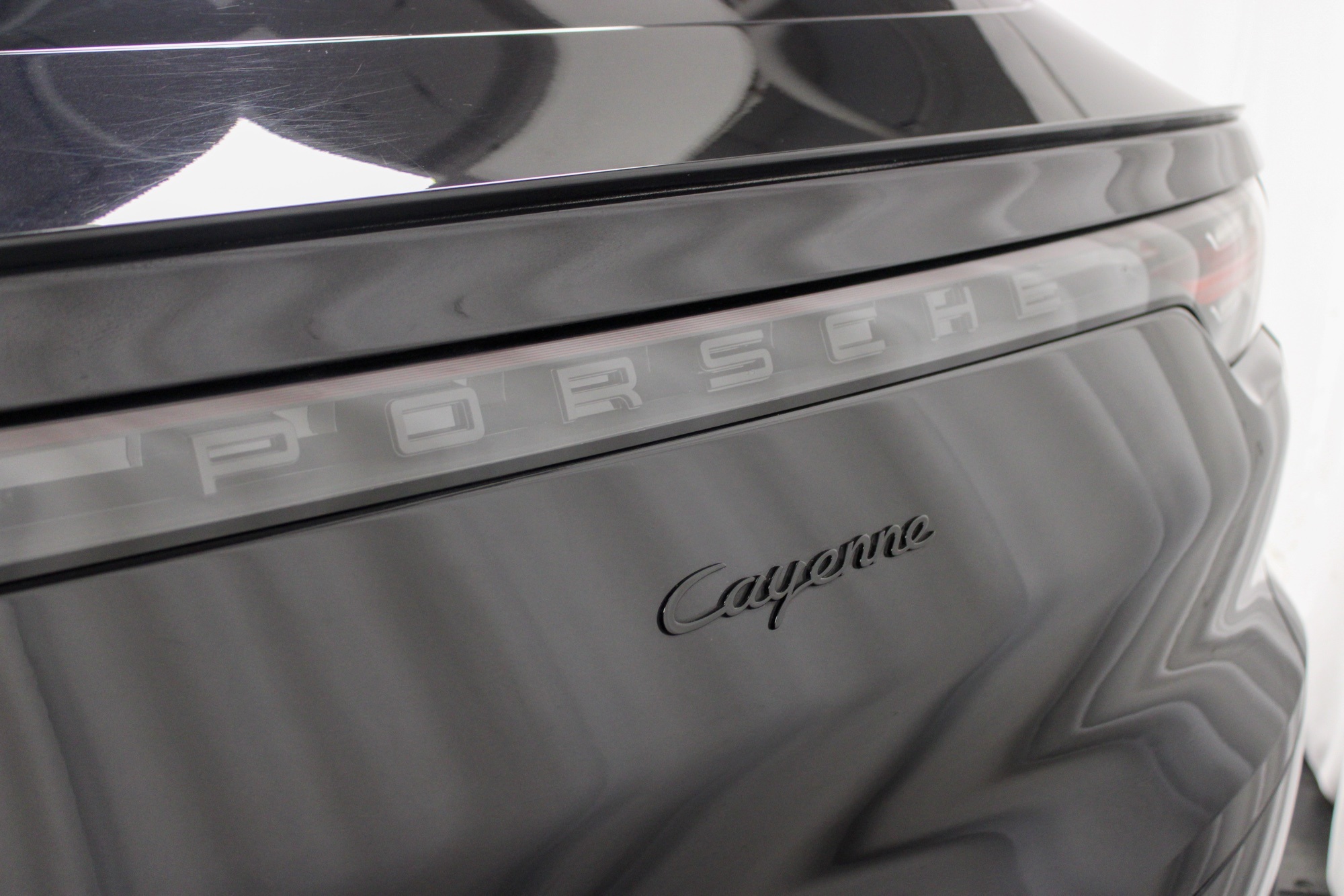 2022 Porsche Cayenne Coupe photo 14
