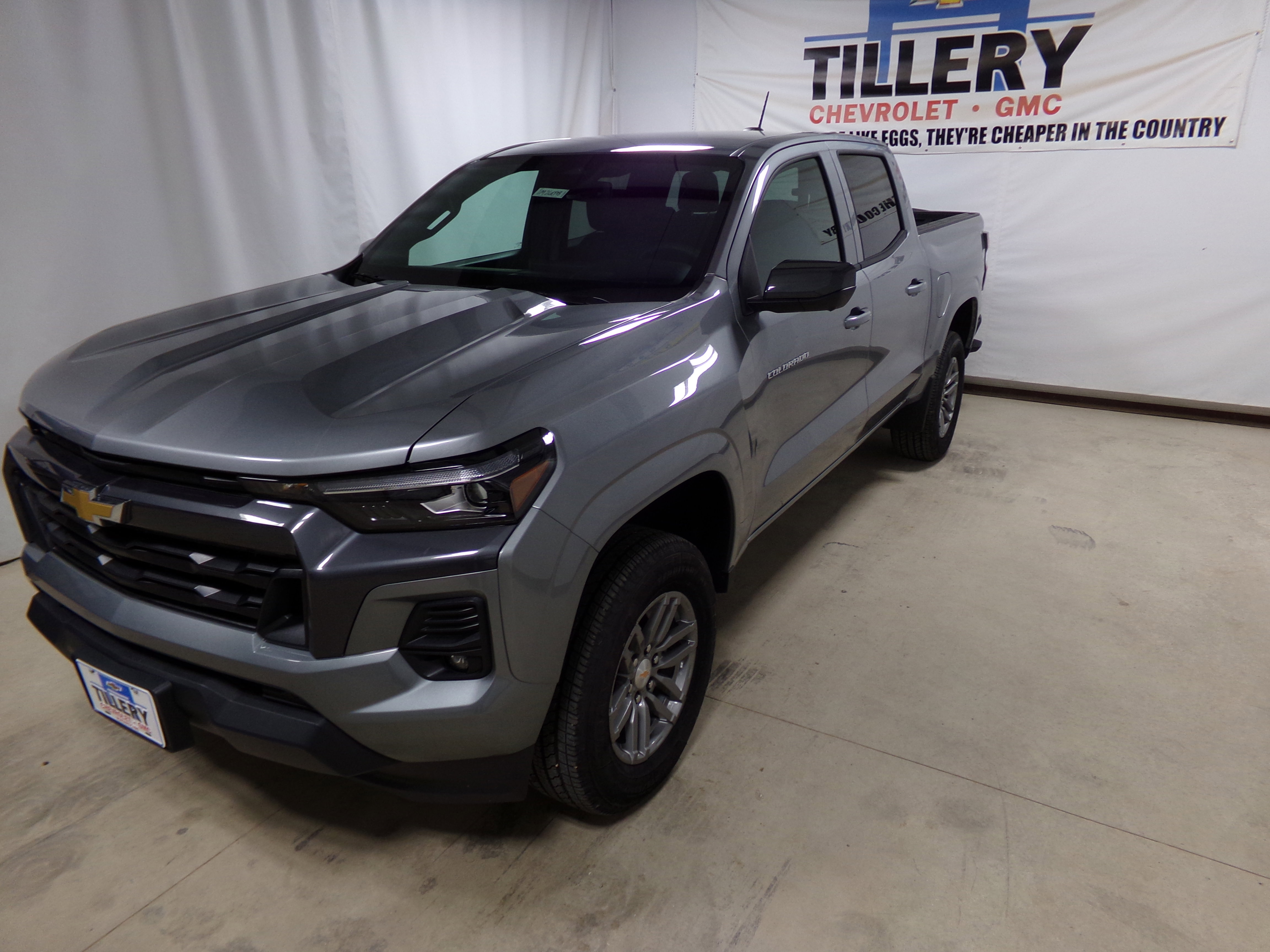 2026 Chevrolet Colorado LT photo 3