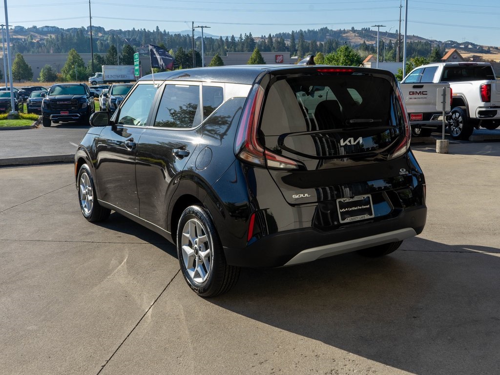 2023 Kia Soul LX photo 4