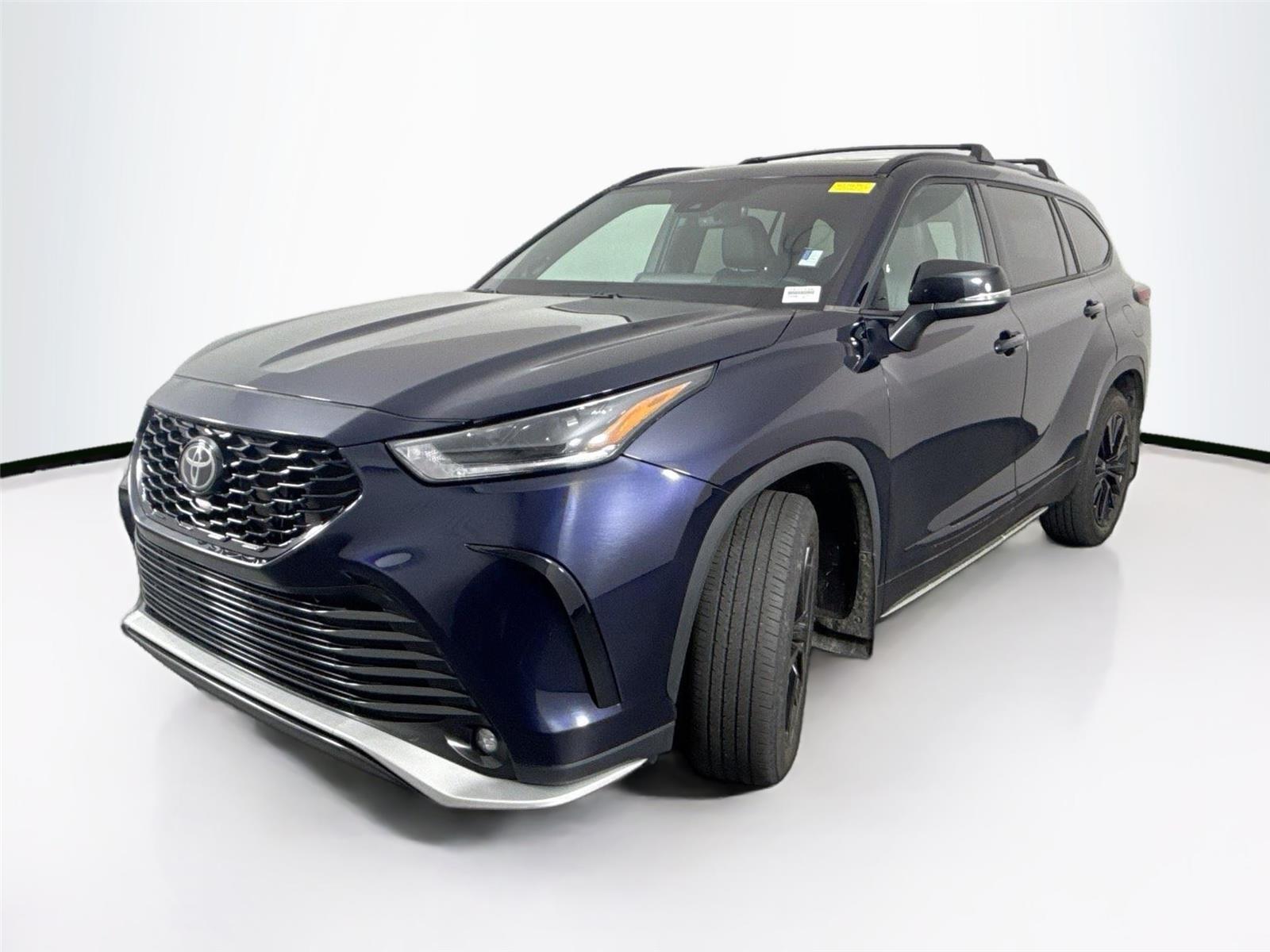 2023 Toyota Highlander XSE photo 2