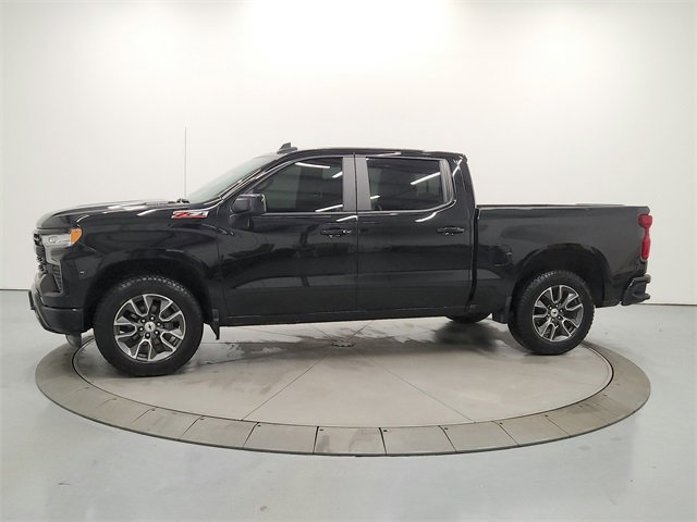 2024 Chevrolet Silverado 1500 RST photo 2