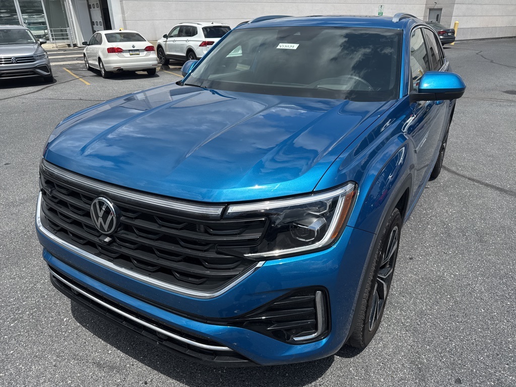 2025 Volkswagen Atlas Cross Sport SEL Premium R-Line photo 3