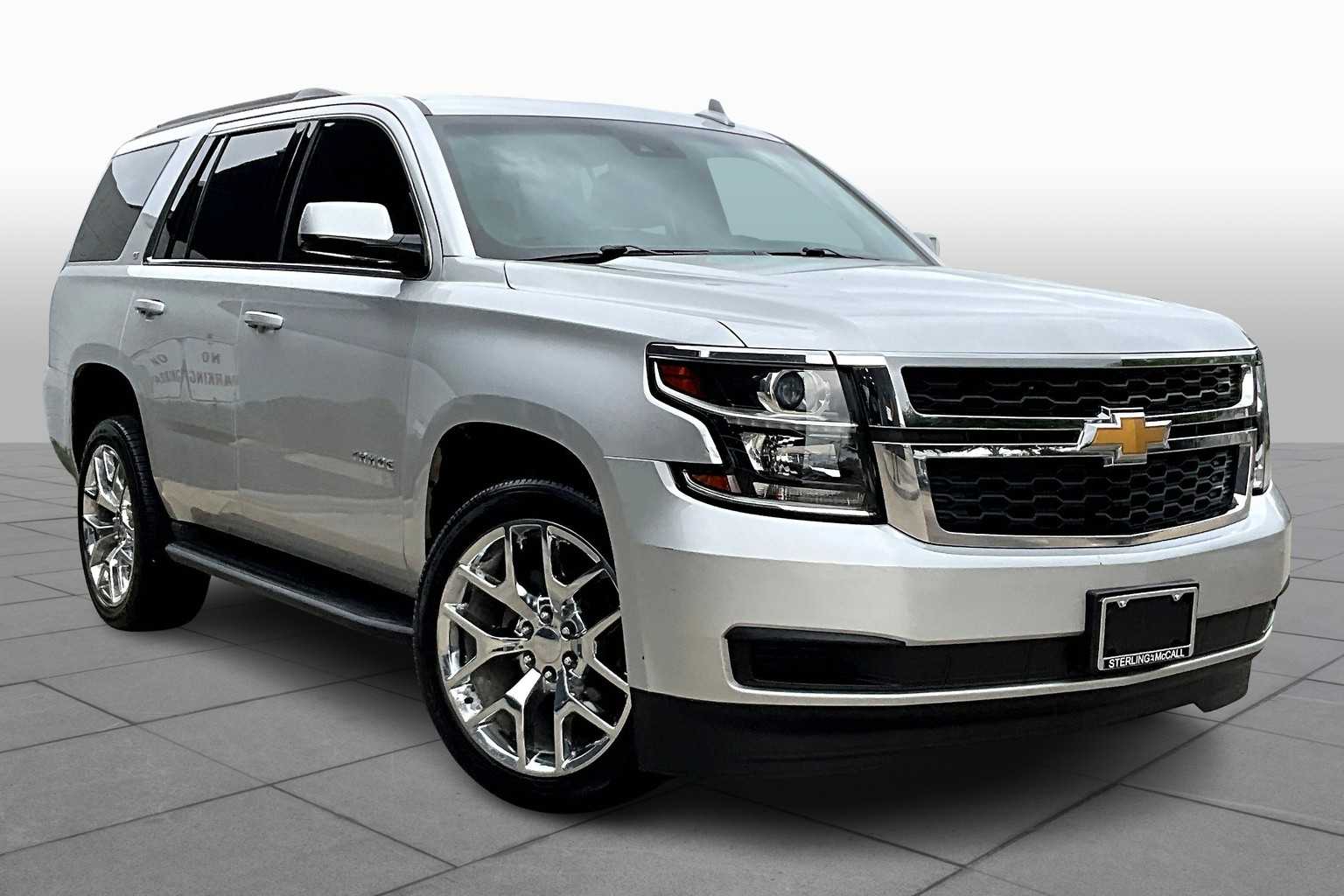 2018 Chevrolet Tahoe LT photo 2