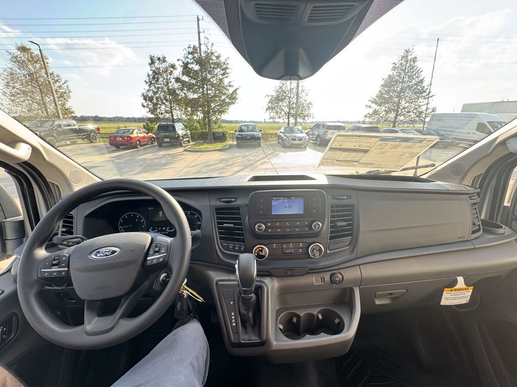2024 Ford Transit Cargo Van photo 4