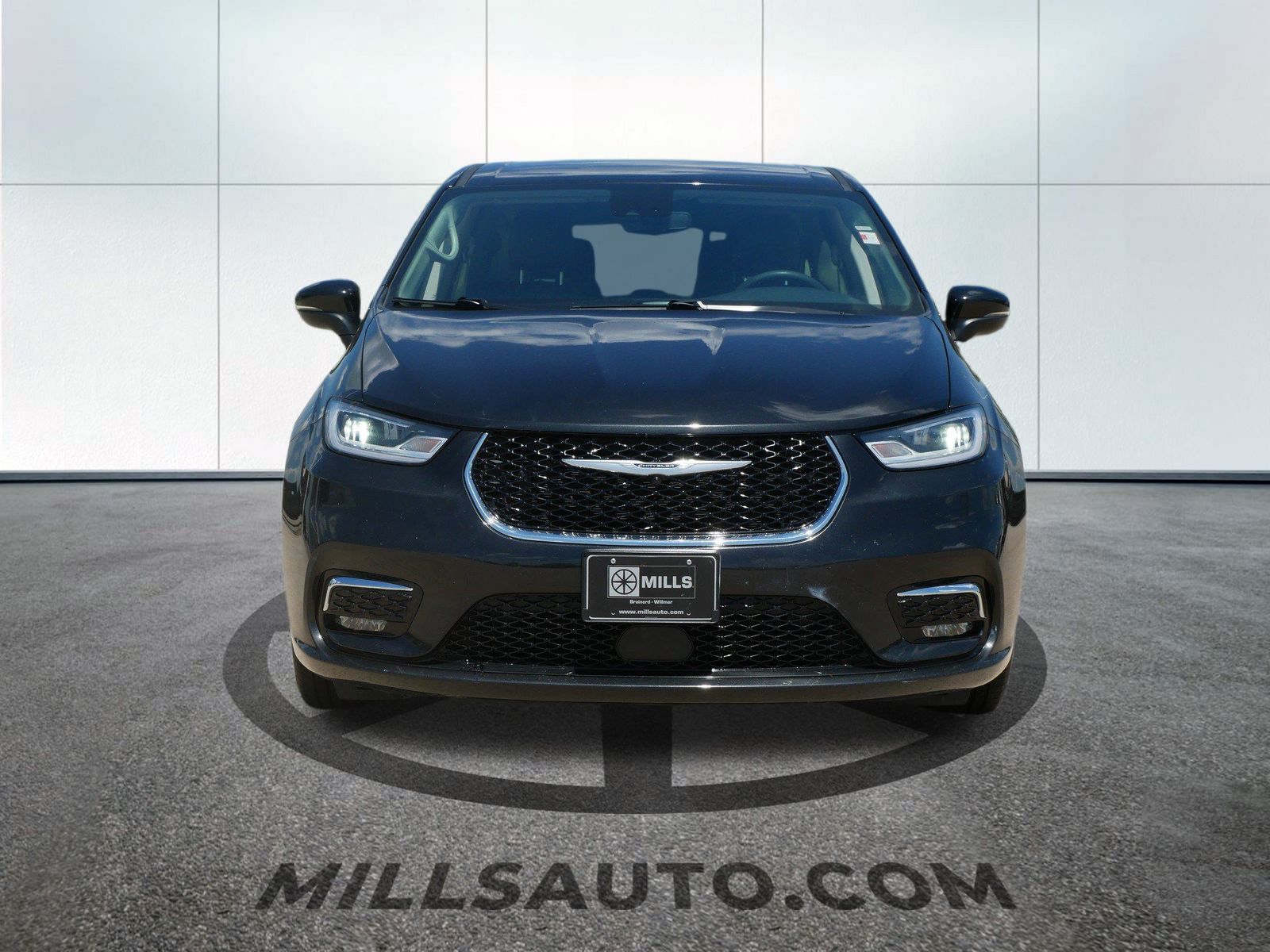 2023 Chrysler Pacifica Hybrid Touring L photo 8