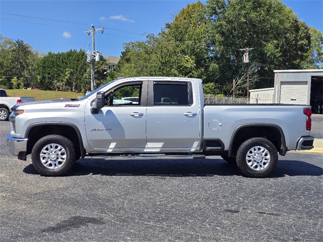 2020 Chevrolet Silverado 3500HD LT photo 20